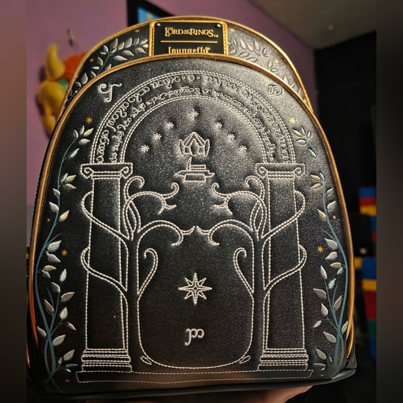 NEW! Loungefly The Lord of the Rings Doors of Durin GID Mini Backpack + Wallet - Picture 4 of 12